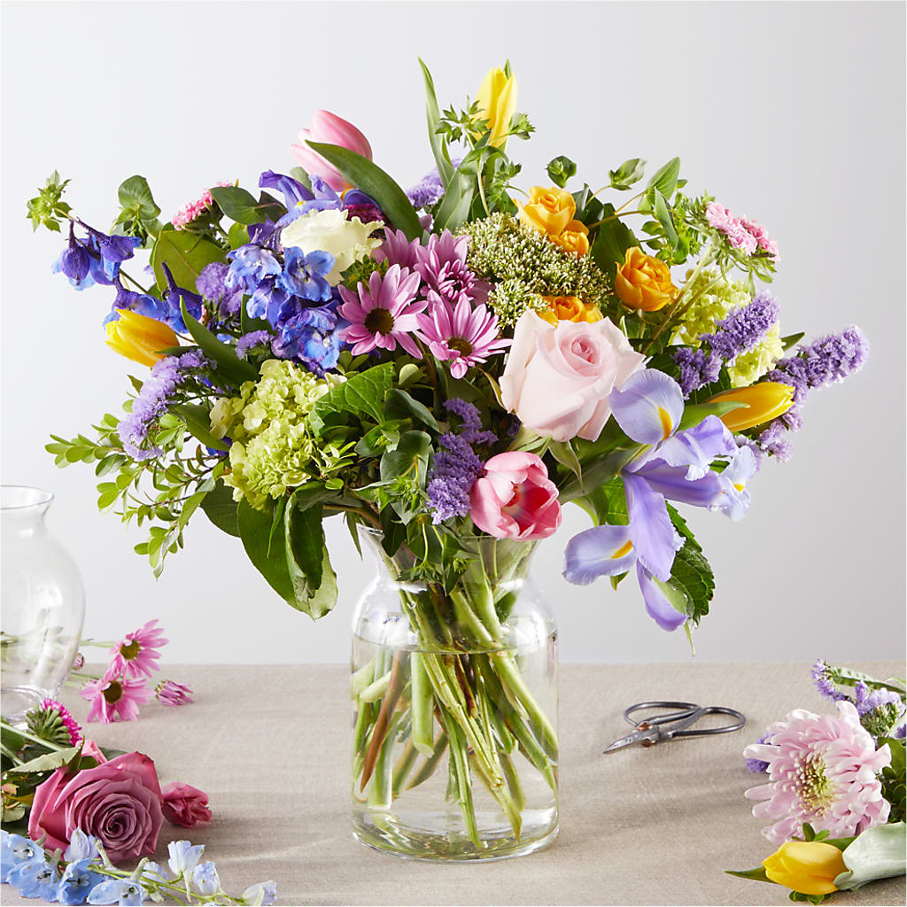 Pastel Tradition - A Florist Original – GEORGE'S FLOWERS, Los Angeles CA