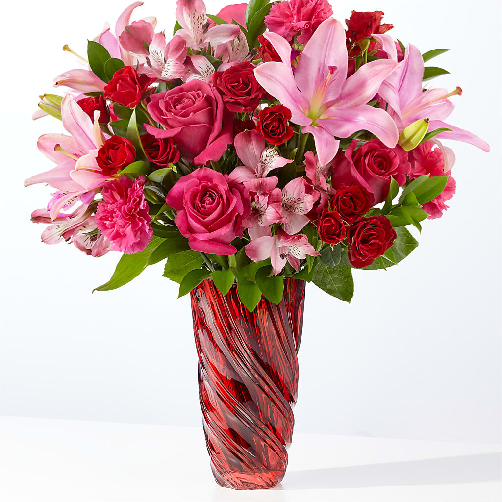 In Love Bouquet with Luxe Swirl Vase – GEORGE'S FLOWERS, Los Angeles CA