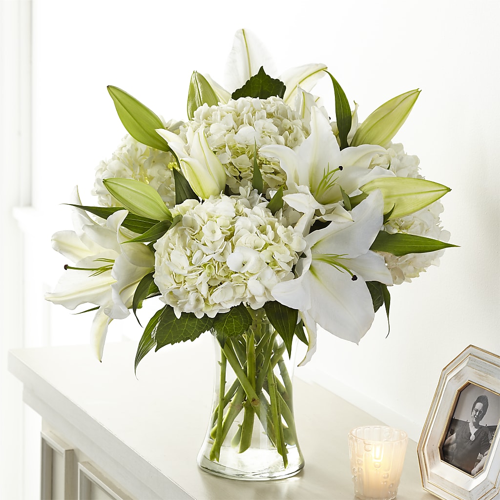 Compassionate Lily Bouquet – GEORGE'S FLOWERS, Los Angeles CA