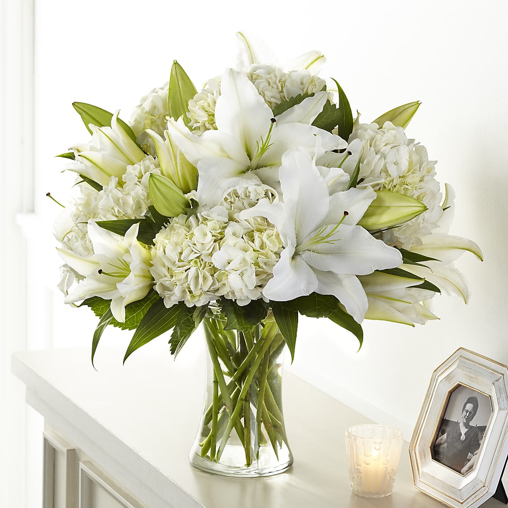Compassionate Lily Bouquet – GEORGE'S FLOWERS, Los Angeles CA
