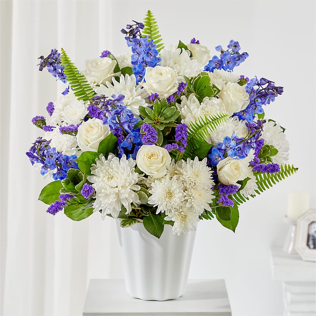 Hold Dear Tabletop Basket – GEORGE'S FLOWERS, Los Angeles CA