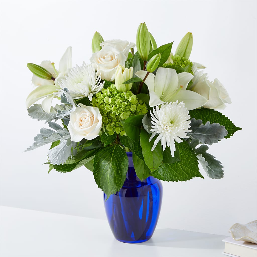 Snowy Dreams Bouquet – GEORGE'S FLOWERS, Los Angeles CA