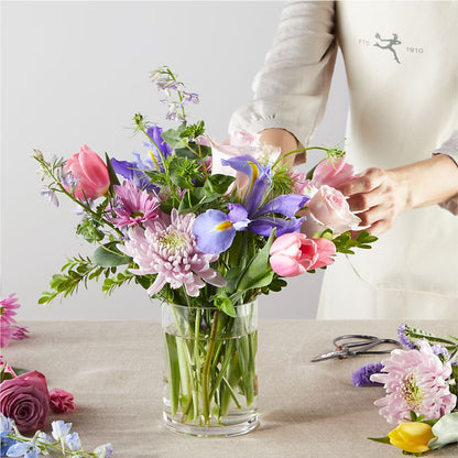 Pastel Tradition - A Florist Original – GEORGE'S FLOWERS, Los Angeles CA