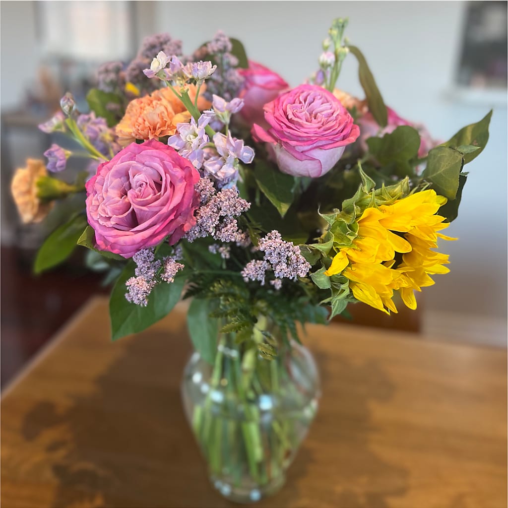 Yellow Brick Road Bouquet – GEORGE'S FLOWERS, Los Angeles CA