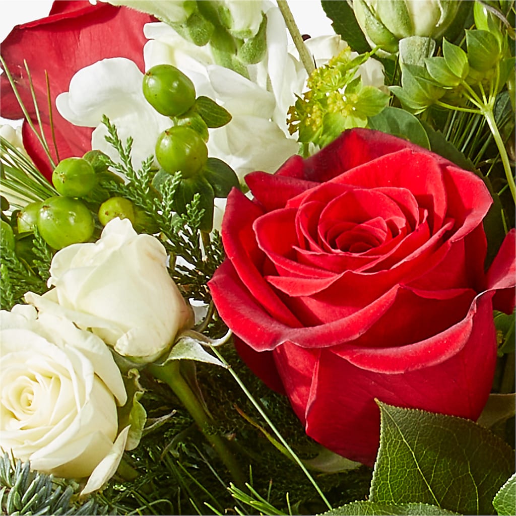 Deck the Halls Bouquet – GEORGE'S FLOWERS, Los Angeles CA