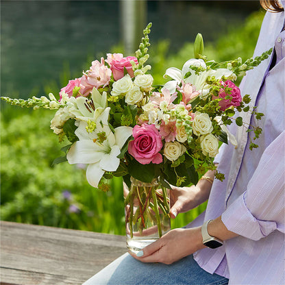 Fondly Bouquet – GEORGE'S FLOWERS, Los Angeles CA