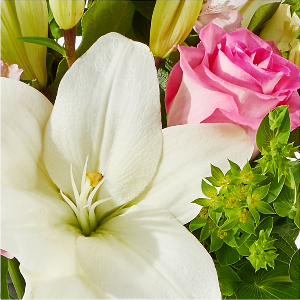 Fondly Bouquet – GEORGE'S FLOWERS, Los Angeles CA