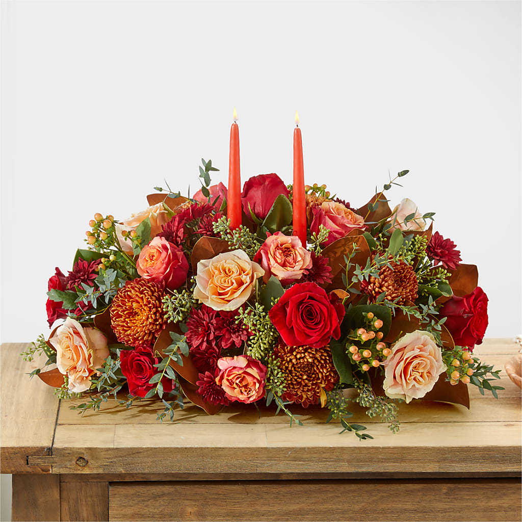 Gather Near Centerpiece – GEORGE'S FLOWERS, Los Angeles CA